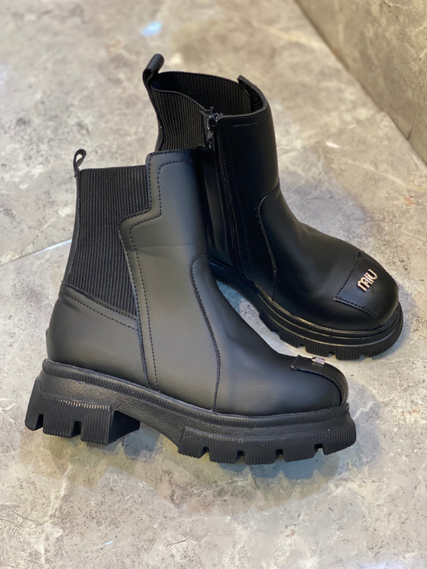 نیمبوت زنانه زیره پیو مدل miu miu سایز 37 تا 40