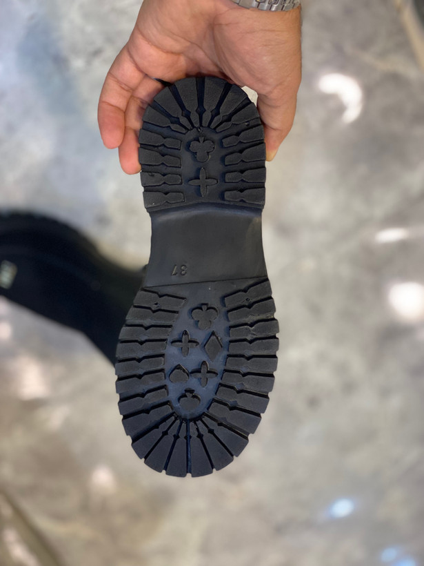 نیمبوت زنانه زیره پیو miu miu سایز 37 تا 40