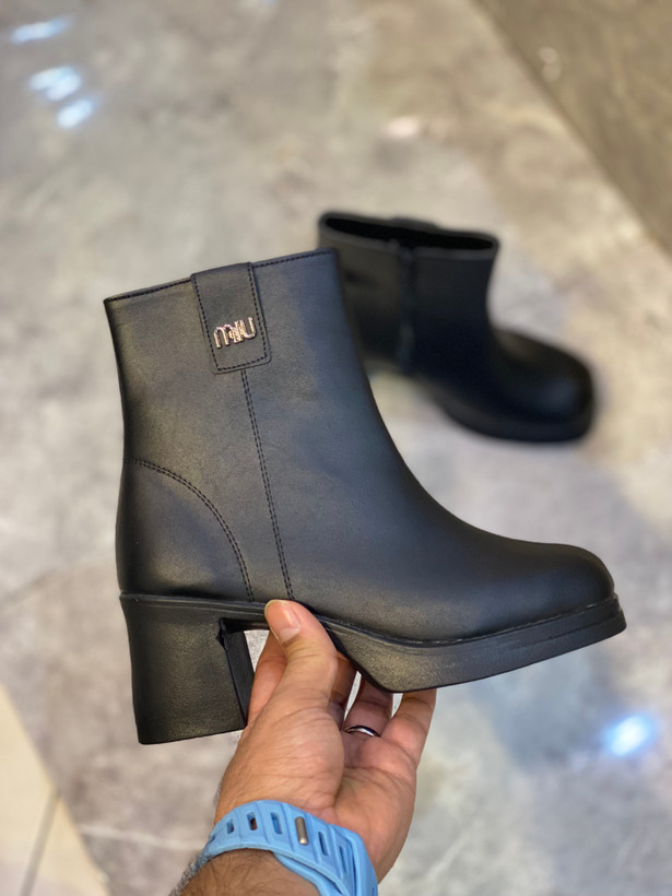 نیمبوت پاشنه دار زنانه مدل miu miu سایزبندی 37 تا 40